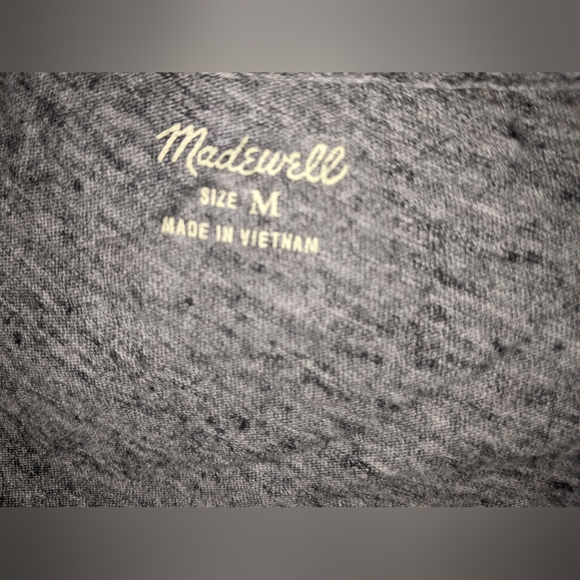 Madewell - Whisper Cotton V-Neck Pocket Tee Short Sleeve 04346 | Size Medium - Picture 8 of 8